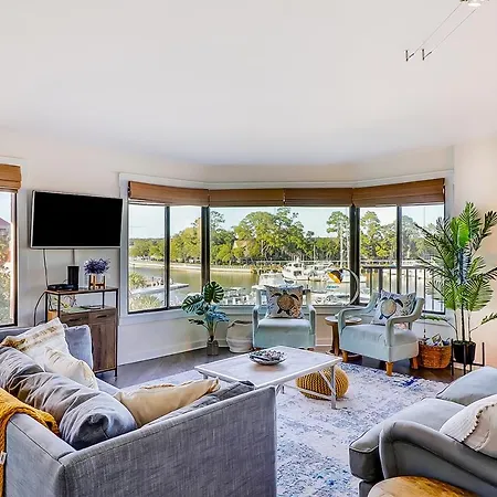 Yacht Club Villas 7542